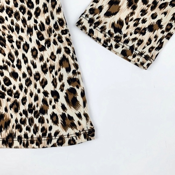 Carmen Marc Valvo leopard print blouse size XS - Picture 5 of 6
